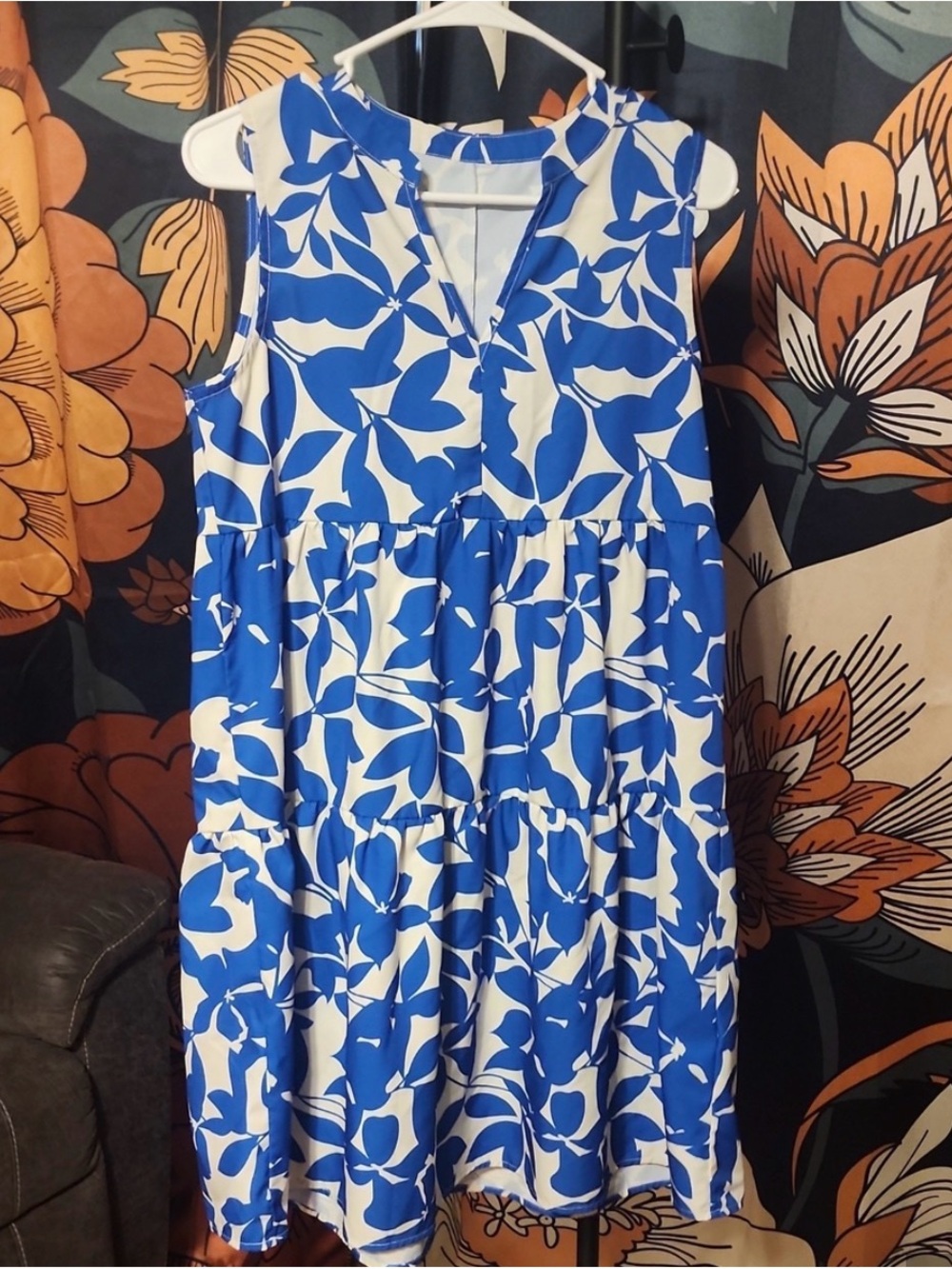 SHEIN Blue & White Sleeveless Floral Tiered Dress
